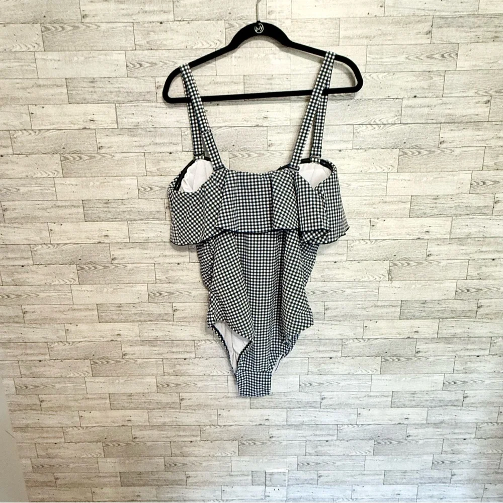 Kona‎ Sol Ruffle Seersucker Swimsuit Woman Plus 20W Removable Strap Blue Gingham